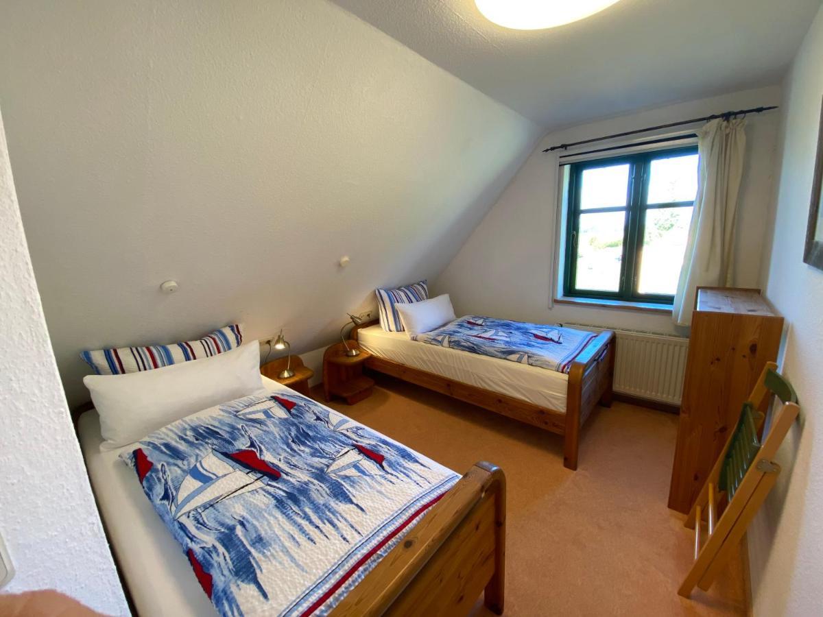 Ferienwohnungen Dargatz Lussvitz ภายนอก รูปภาพ