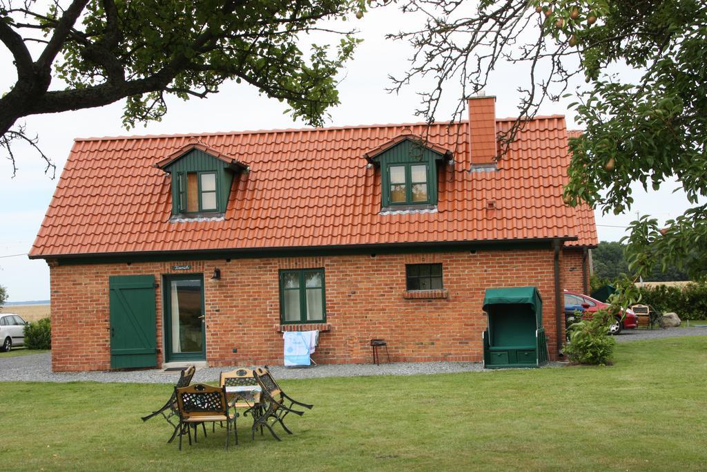 Ferienwohnungen Dargatz Lussvitz ภายนอก รูปภาพ