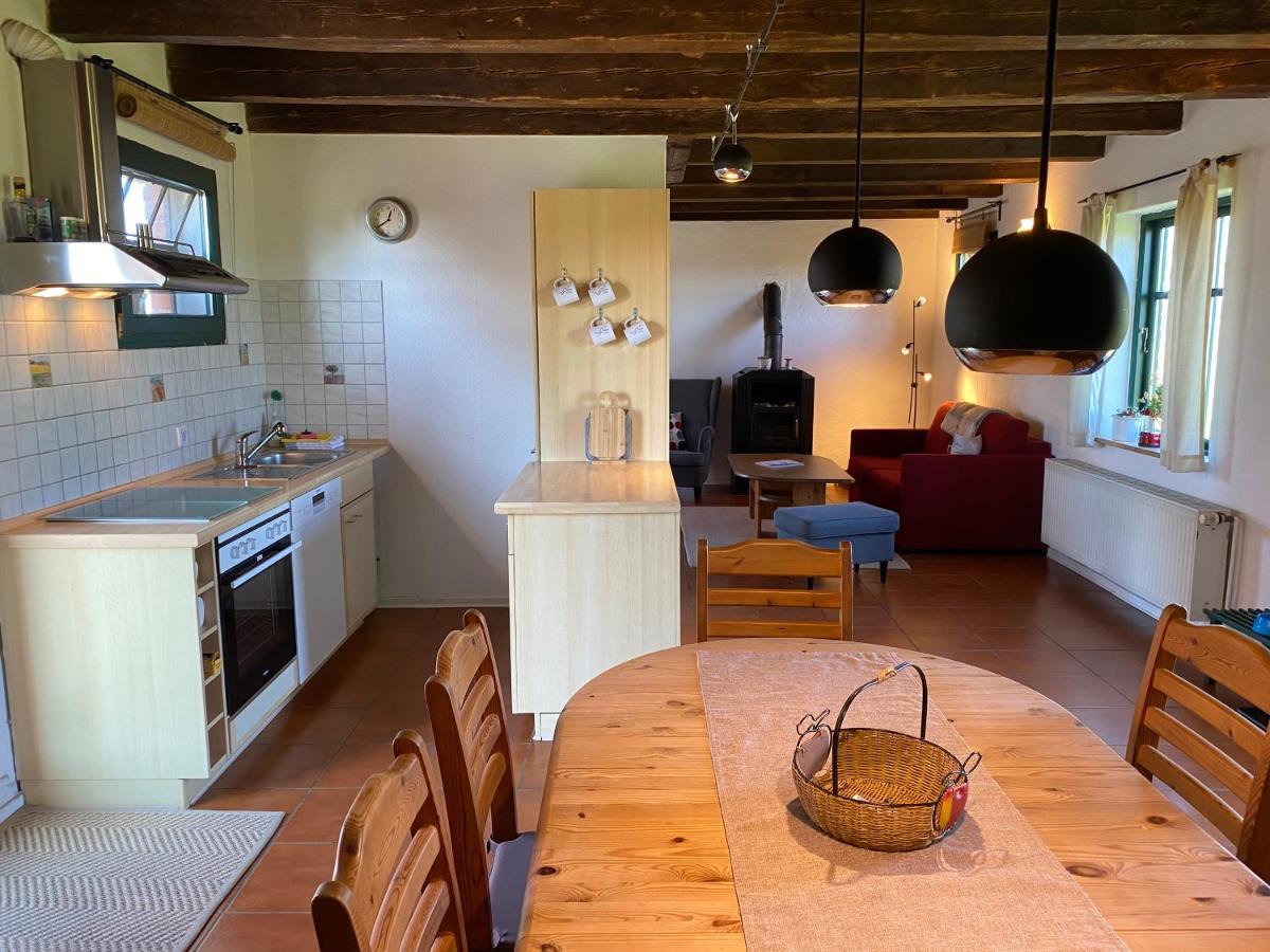 Ferienwohnungen Dargatz Lussvitz ภายนอก รูปภาพ